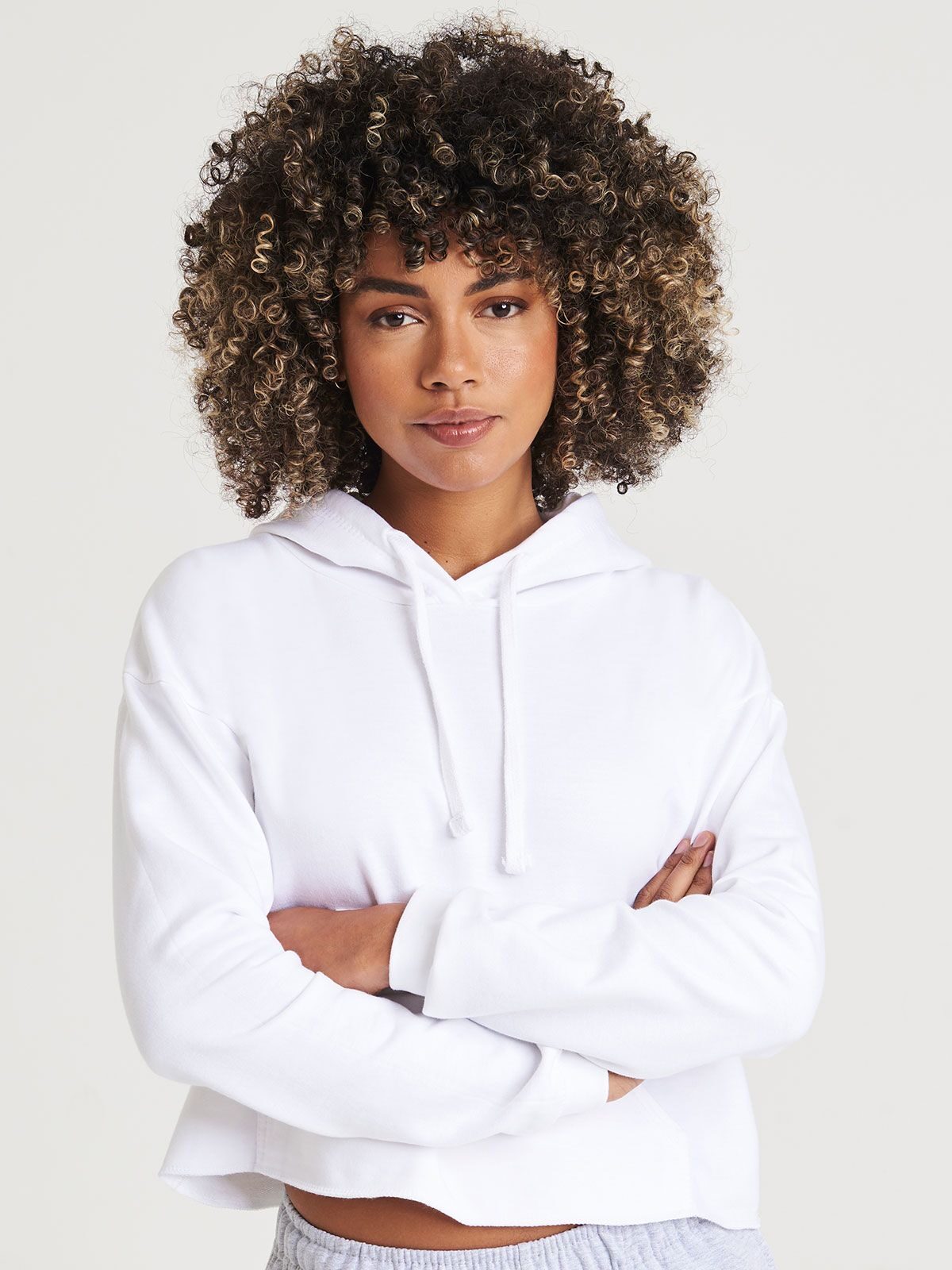 FELPA GIRLIE CROPPED HOODIE - AWDIS JUST HOODS laterale