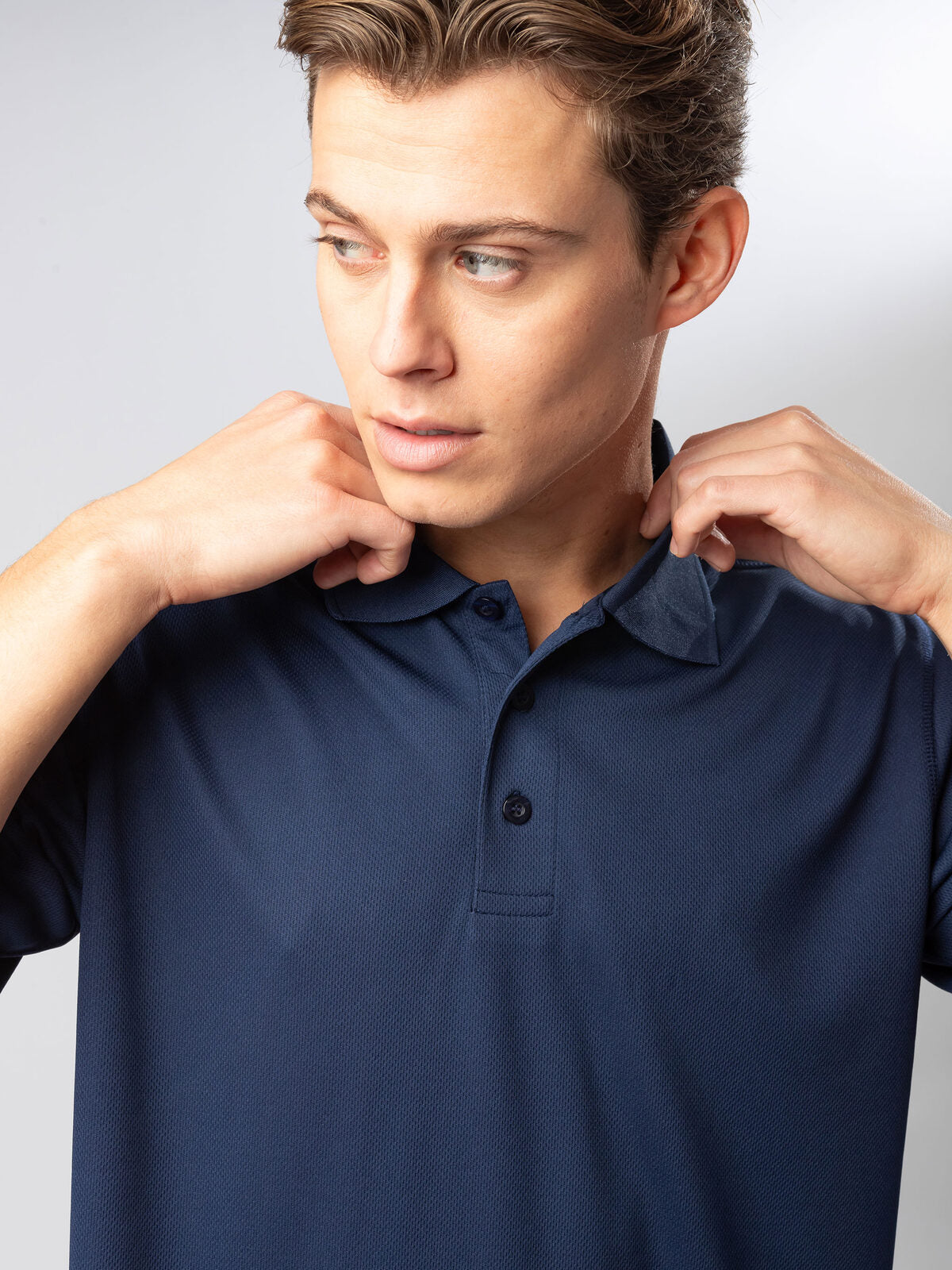 POLO TECNICA IN POLIESTERE RICICLATO – TRASPIRANTE E ASCIUGATURA RAPIDA | SPRINTEX