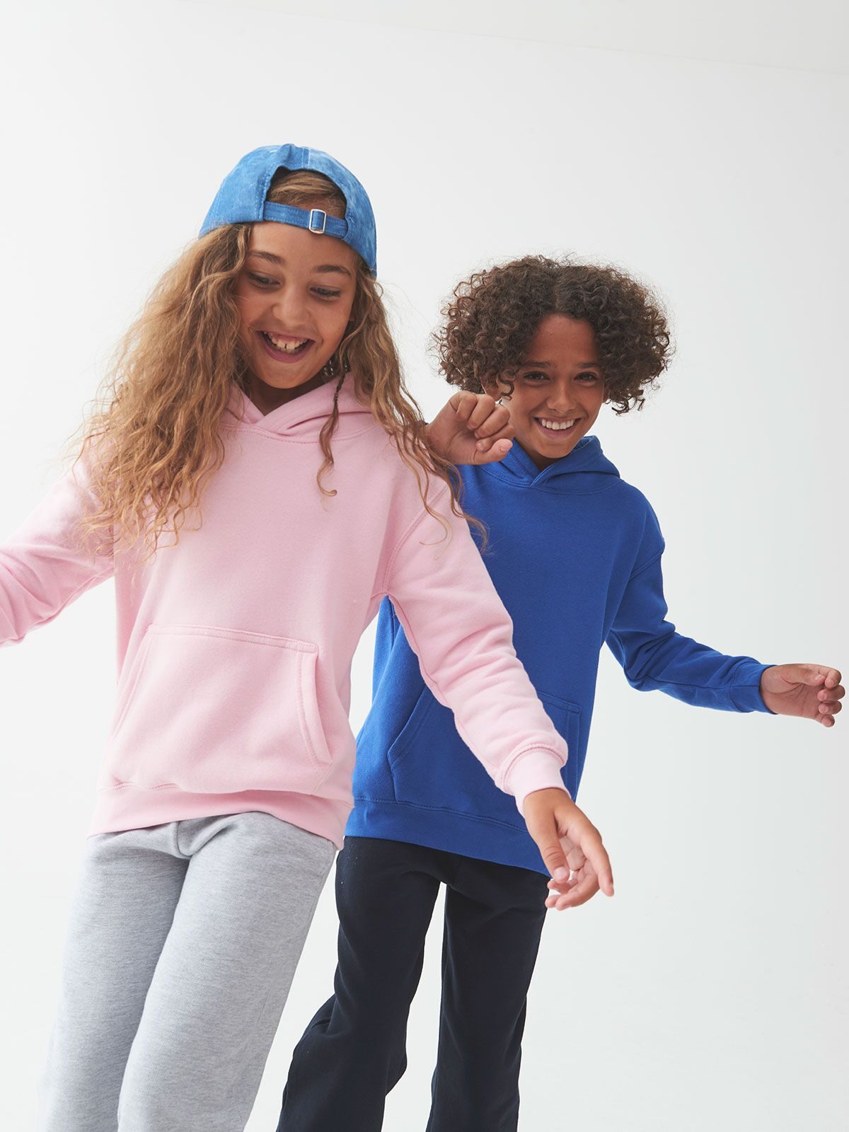 FELPA UNISEX CON CAPPUCCIO KIDS ORGANIC HOODIE - AWDIS JUST HOODS laterale